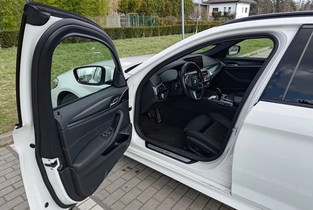 BMW Seria 5 cena 179998 przebieg: 95060, rok produkcji 2021 z Wrocław małe 301